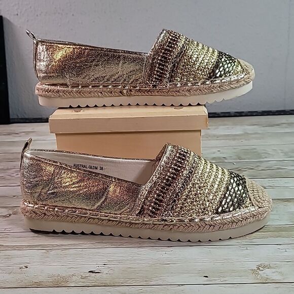 NEW Patrizia by Spring Step Austral Gold Metallic Espadrilles Shoes 38‎ US 7.5-8 - Picture 1 of 10